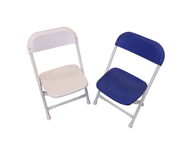 CHILDRENS FOLDING CHAIR  WHITE OR BLUE