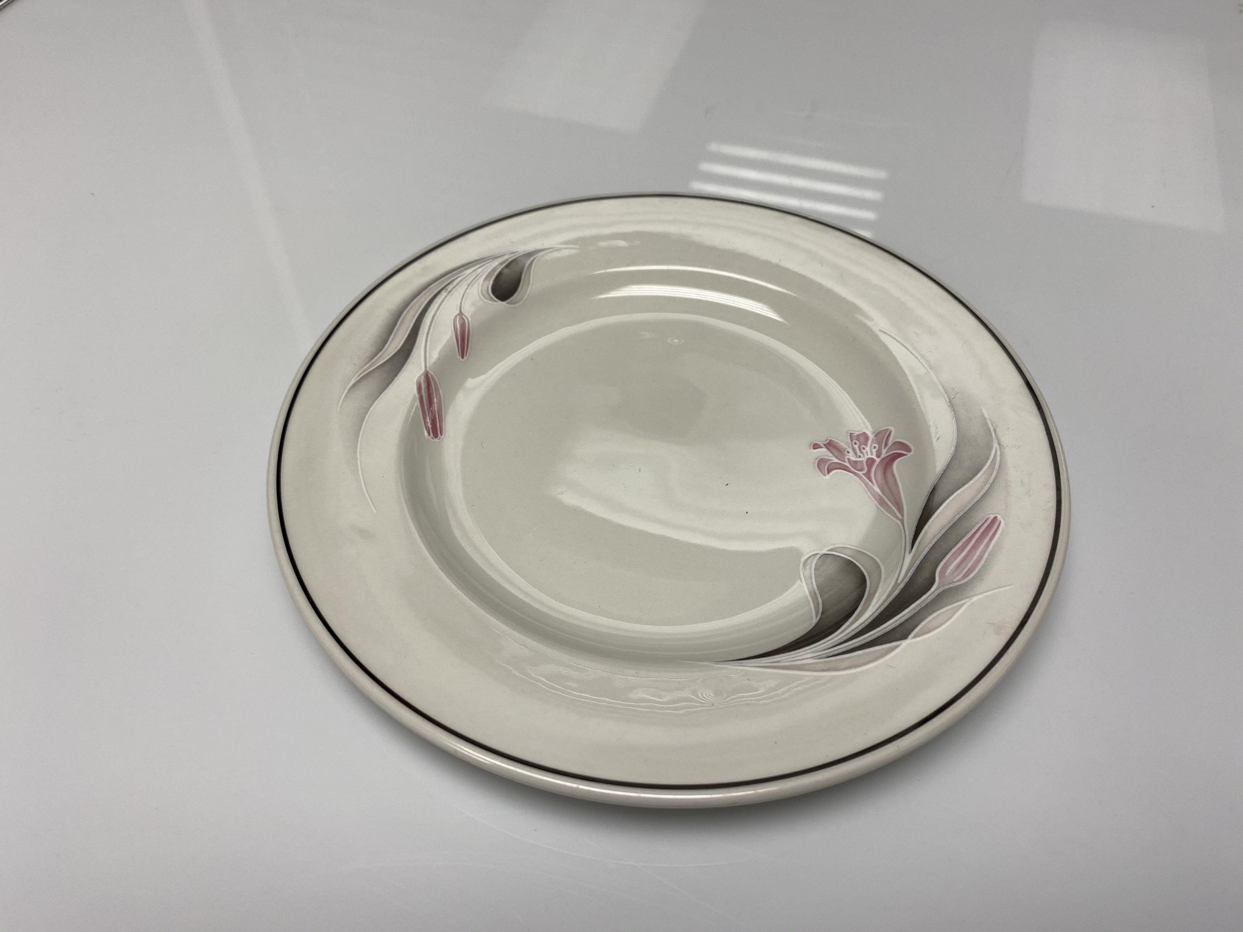 SPRING LILY 8" LUNCHEON/SALAD PLATE