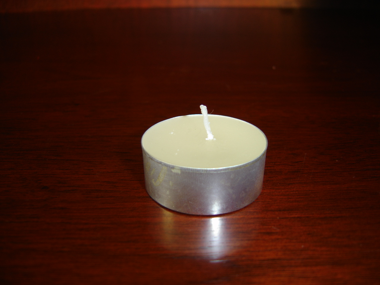 CANDLE FOR TEALIGHT (burns 5 hrs)